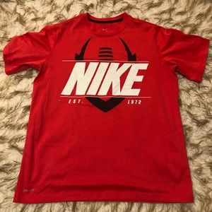 Boys youth XL dry fit Nike tee